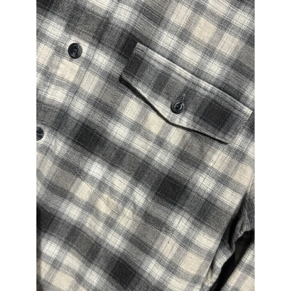 Patagonia Flannel Shirt Men S  GRAY COLOR  Lightweight Plaid 100% Organic Cotton